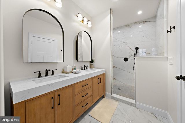 1909 COTTAGE, Wall, NJ 07719