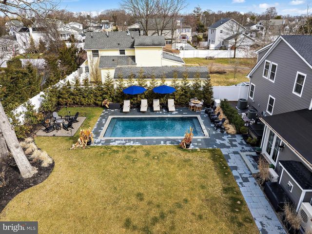1909 COTTAGE, Wall, NJ 07719