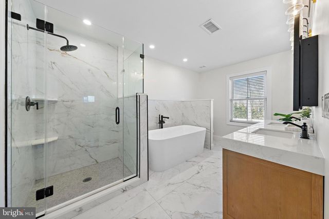 1909 COTTAGE, Wall, NJ 07719