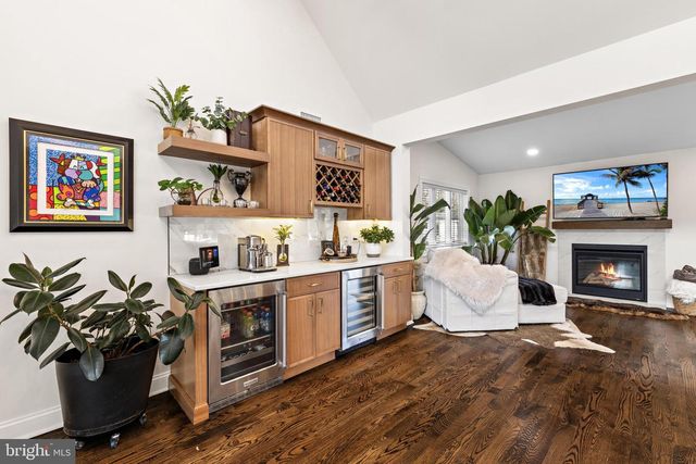 1909 COTTAGE, Wall, NJ 07719