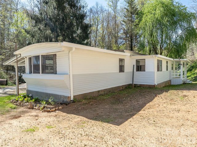 40 Morning Dove Lane, Flat Rock, NC 28731