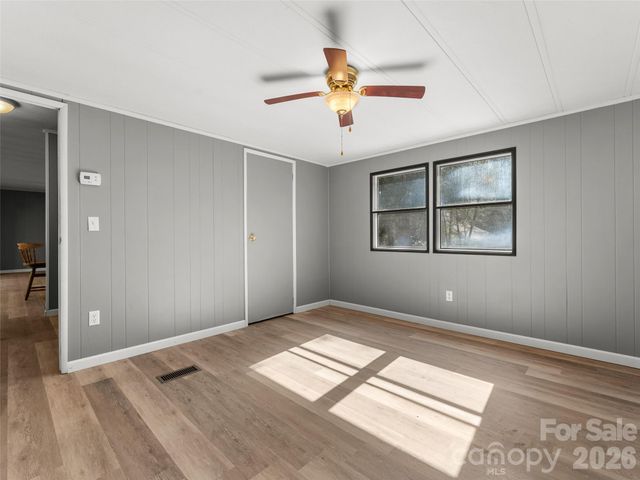 40 Morning Dove Lane, Flat Rock, NC 28731