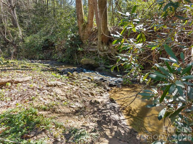 40 Morning Dove Lane, Flat Rock, NC 28731