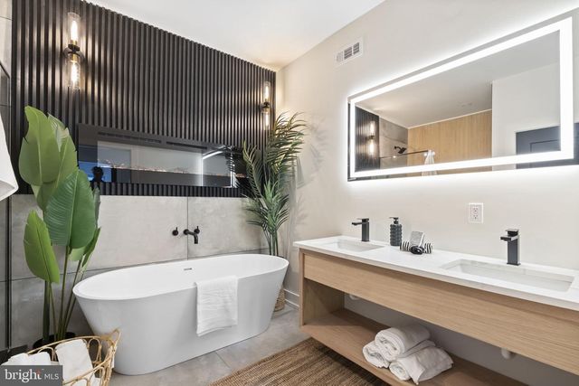 1146 N 3RD ST, Philadelphia, PA 19123