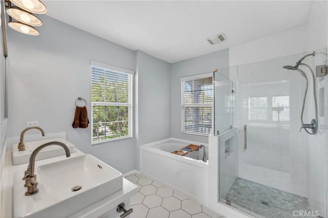 15204 Cambridge Street, Tustin, CA 92782