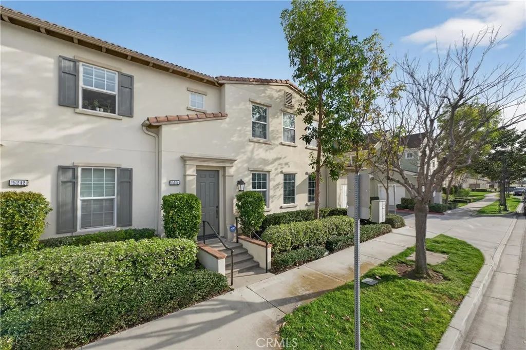 15204 Cambridge Street, Tustin, CA 92782