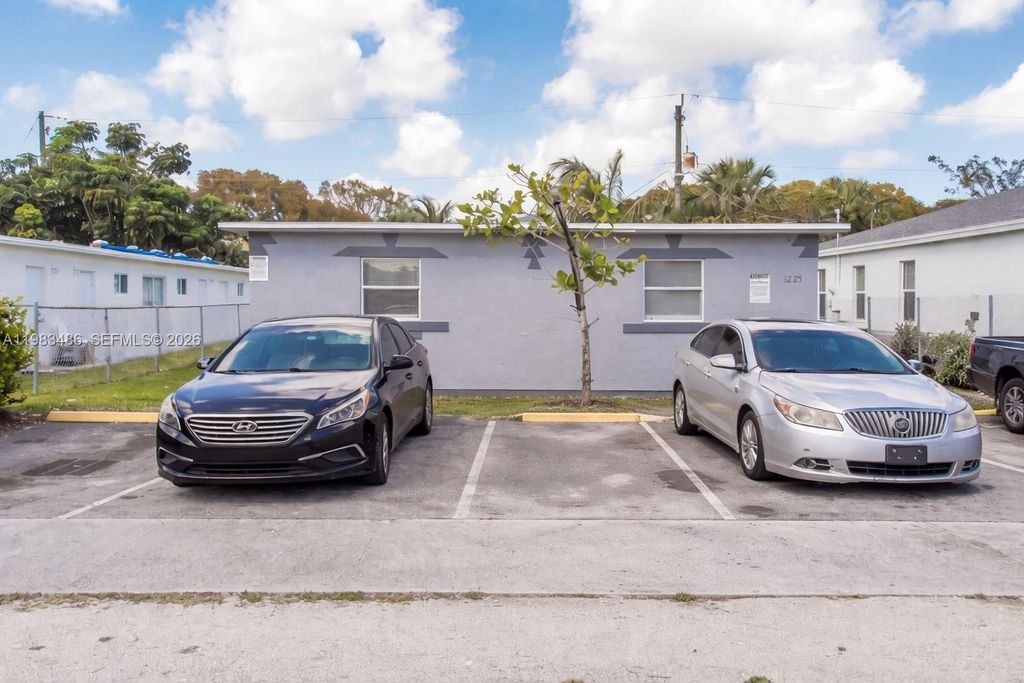 1225 NW 2nd St, Fort Lauderdale, FL 33311