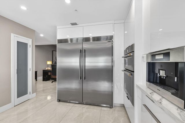 724 SW 1st Avenue, Pompano Beach, FL 33060