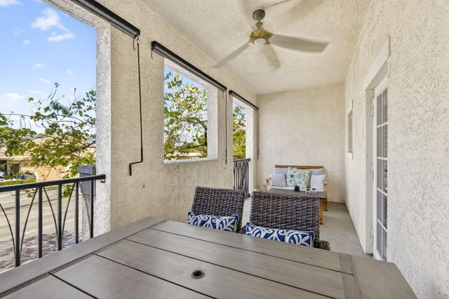 724 SW 1st Avenue, Pompano Beach, FL 33060