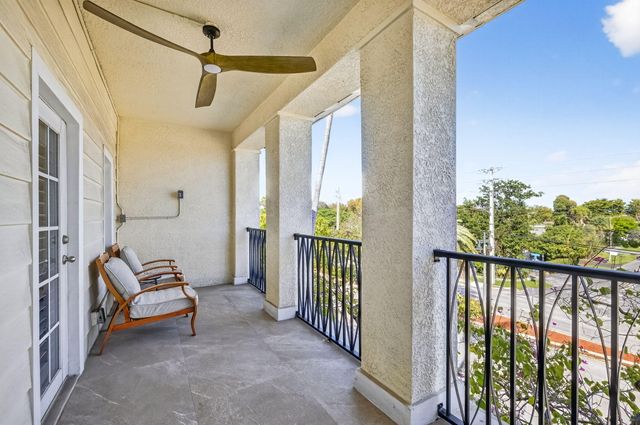 724 SW 1st Avenue, Pompano Beach, FL 33060