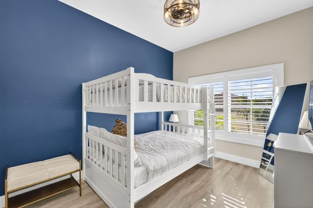 724 SW 1st Avenue, Pompano Beach, FL 33060