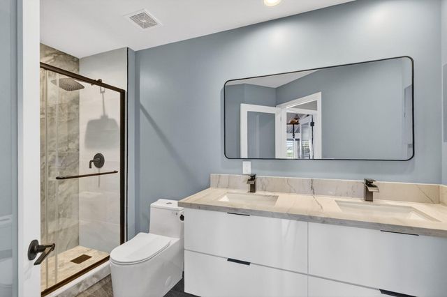 724 SW 1st Avenue, Pompano Beach, FL 33060