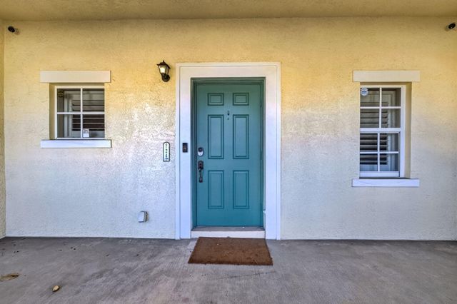 724 SW 1st Avenue, Pompano Beach, FL 33060