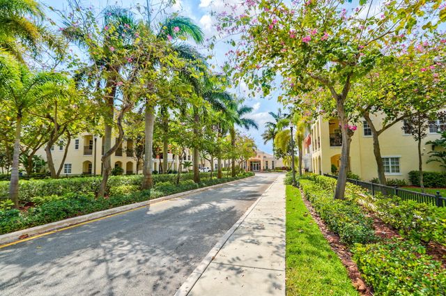 724 SW 1st Avenue, Pompano Beach, FL 33060