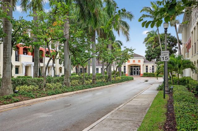 724 SW 1st Avenue, Pompano Beach, FL 33060