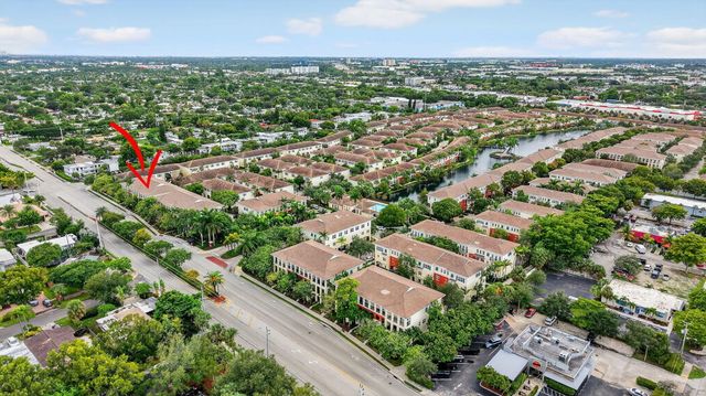 724 SW 1st Avenue, Pompano Beach, FL 33060