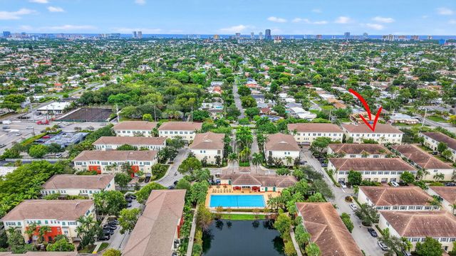 724 SW 1st Avenue, Pompano Beach, FL 33060