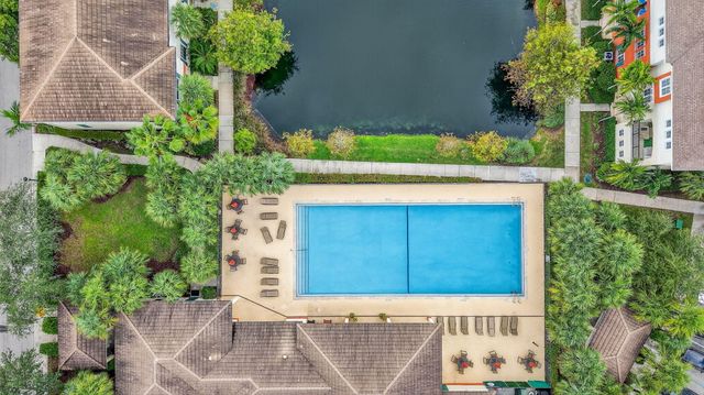 724 SW 1st Avenue, Pompano Beach, FL 33060