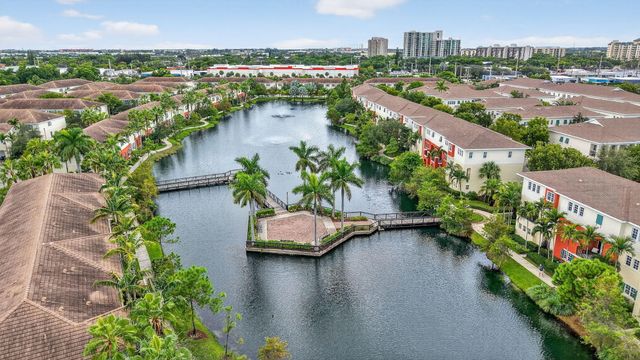 724 SW 1st Avenue, Pompano Beach, FL 33060