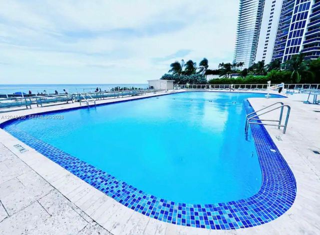 19201 Collins Ave 545, Sunny Isles Beach, FL 33160