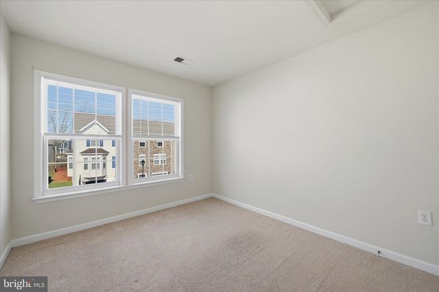 32 BRUCE DR, Charles Town, WV 25414