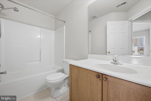 32 BRUCE DR, Charles Town, WV 25414