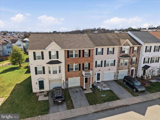 32 BRUCE DR, Charles Town, WV 25414