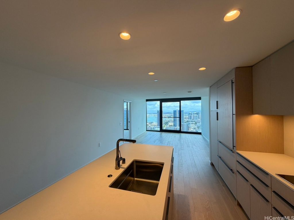 333 Ward Avenue 3711, Honolulu, HI 96814