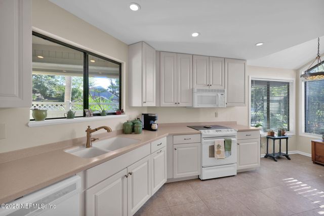 24 TURTLEBACK Trail, Ponte Vedra Beach, FL 32082