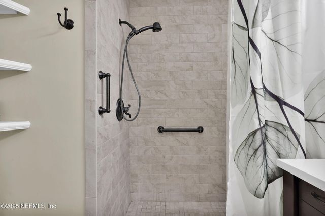 24 TURTLEBACK Trail, Ponte Vedra Beach, FL 32082