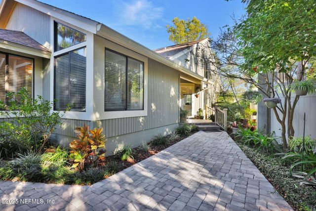 24 TURTLEBACK Trail, Ponte Vedra Beach, FL 32082