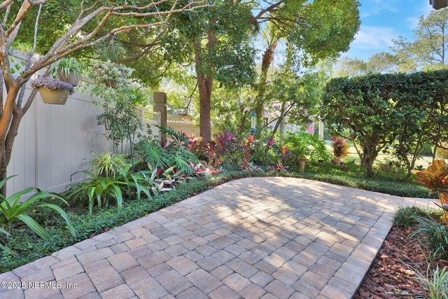 24 TURTLEBACK Trail, Ponte Vedra Beach, FL 32082