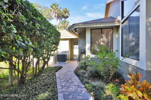 24 TURTLEBACK Trail, Ponte Vedra Beach, FL 32082