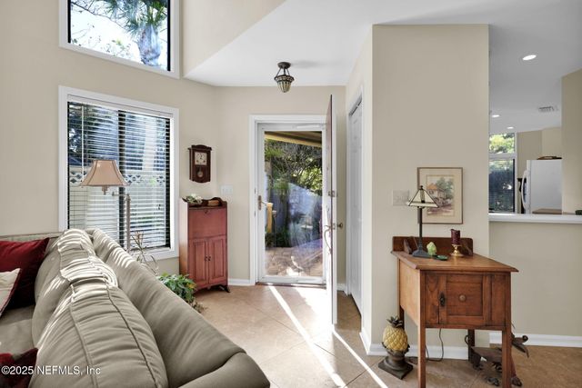 24 TURTLEBACK Trail, Ponte Vedra Beach, FL 32082