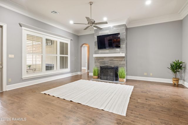 1102 Huval Street, Broussard, LA 70518