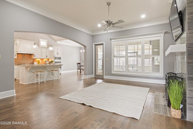 1102 Huval Street, Broussard, LA 70518