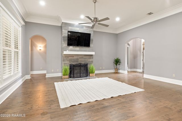 1102 Huval Street, Broussard, LA 70518