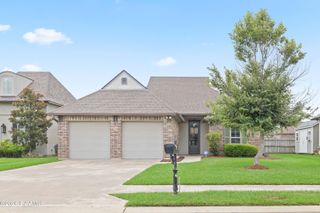 1102 Huval Street, Broussard, LA 70518