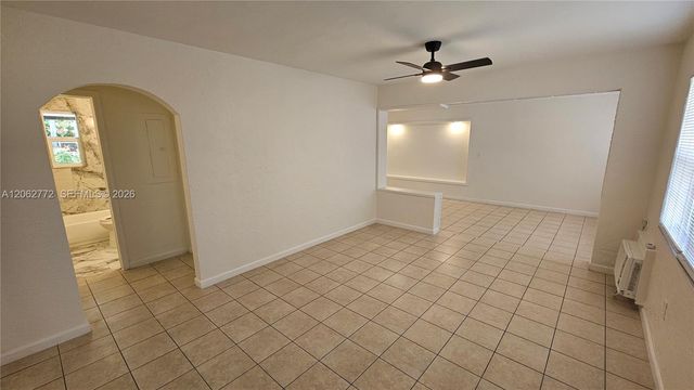 6118 Plunkett St 1, Hollywood, FL 33023