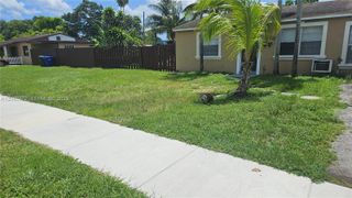 6118 Plunkett St 1, Hollywood, FL 33023