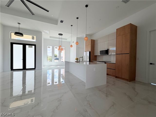 922 santa barbara BLVD N, Cape Coral, FL 33993