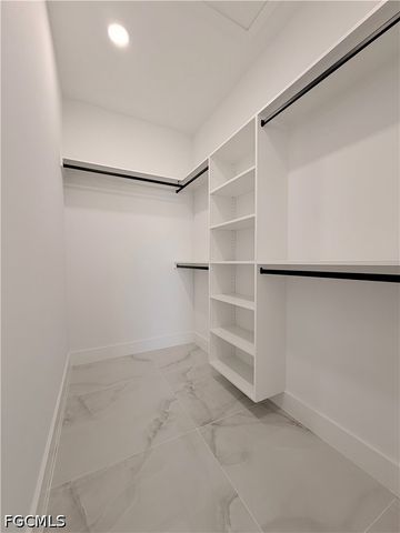 922 santa barbara BLVD N, Cape Coral, FL 33993