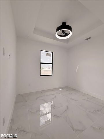 922 santa barbara BLVD N, Cape Coral, FL 33993