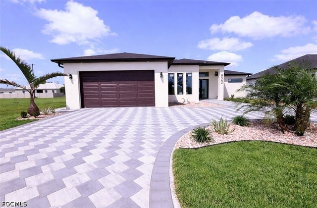 922 santa barbara BLVD N, Cape Coral, FL 33993