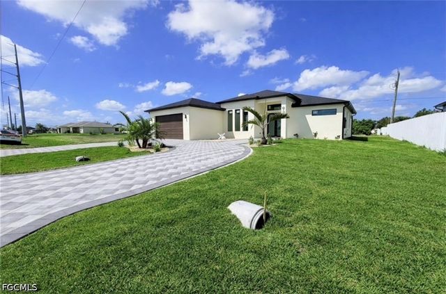 922 santa barbara BLVD N, Cape Coral, FL 33993