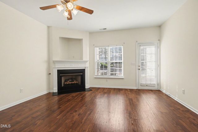 229 Commons Drive, Holly Springs, NC 27540