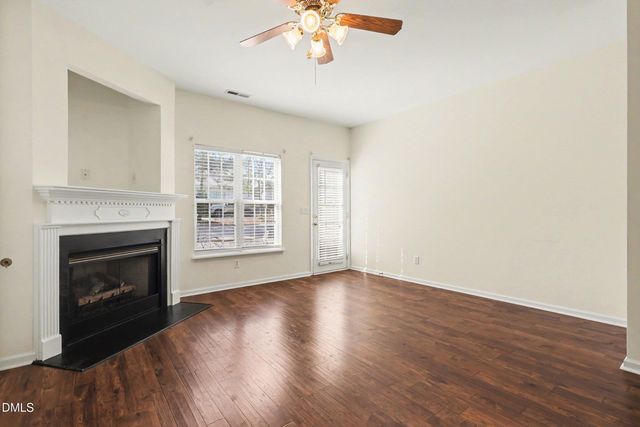 229 Commons Drive, Holly Springs, NC 27540
