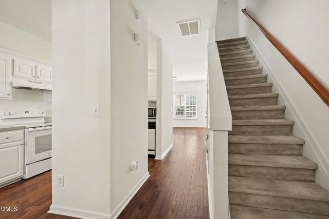 229 Commons Drive, Holly Springs, NC 27540