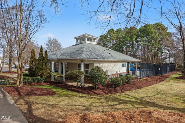 229 Commons Drive, Holly Springs, NC 27540