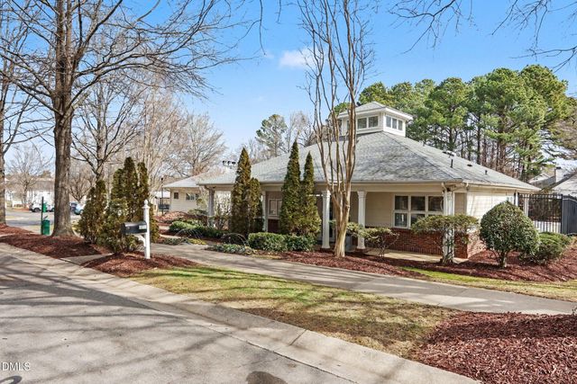 229 Commons Drive, Holly Springs, NC 27540